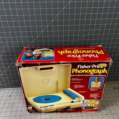 Fisher Price Phonograph VINTAGE, In Original Box