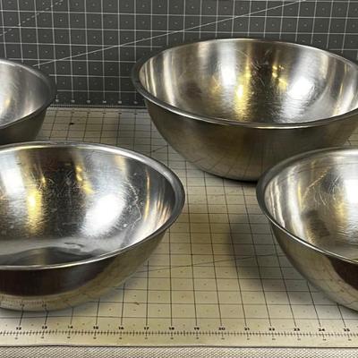 (4) Stainless Steel Bowls