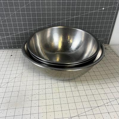 (4) Stainless Steel Bowls