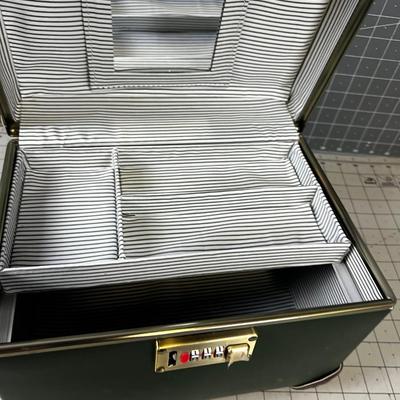 Jewelry / Cosmetic Case 