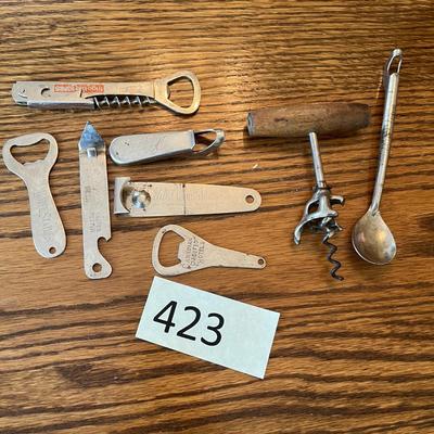 Lot of 8 Bar Tools