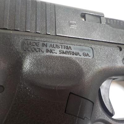 Glock 27, 40 Cal. pistol./ NOT MASS./ POLICE YES or out of state/ est. $200 to $600.
