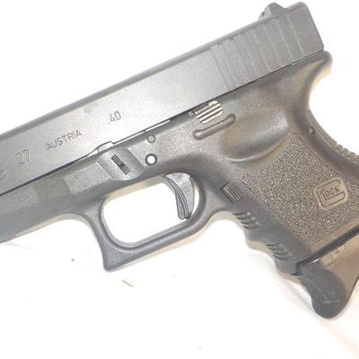 Glock 27, 40 Cal. pistol./ NOT MASS./ POLICE YES or out of state/ est. $200 to $600.