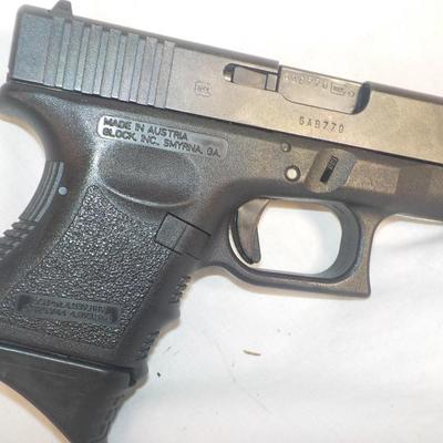 Glock 27, 40 Cal. pistol./ NOT MASS./ POLICE YES or out of state/ est. $200 to $600.
