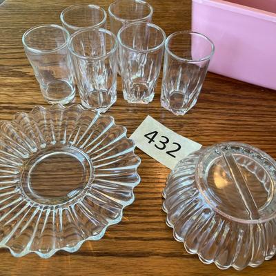 Glasses & Glass Serving Dishes