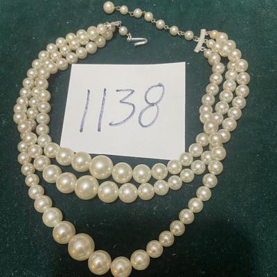 Vintage Pearl Necklace