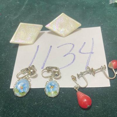 Vintage Clip On Earrings