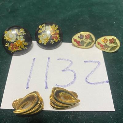Vintage Clip On Earrings