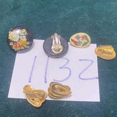 Vintage Clip On Earrings