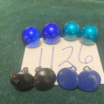 Vintage Clip On Earrings