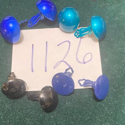 Vintage Clip On Earrings