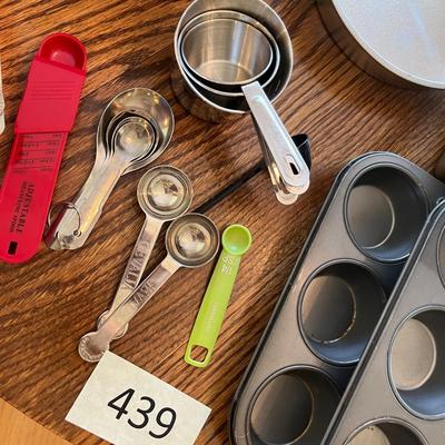 Baking Pans & Measuring Utensils
