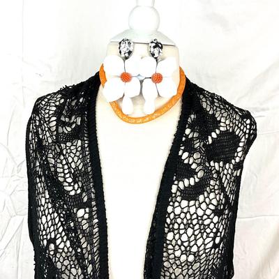 121 Black Floral Crochet Wrap/Shawl with Large Daisy Earrings and Beaded Necklace