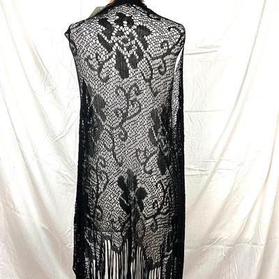 121 Black Floral Crochet Wrap/Shawl with Large Daisy Earrings and Beaded Necklace