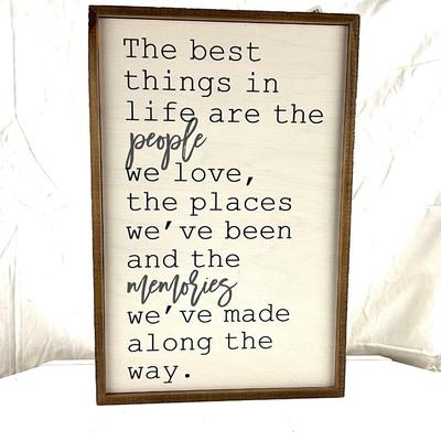 129 Farmhouse Inspirational Signs "The best things in life"