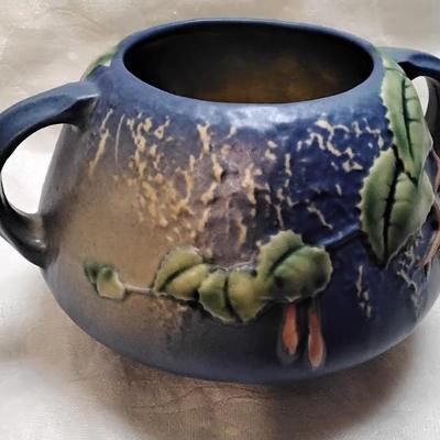 Roseville Fuchsia Blue 1938 Vintage Art Pottery Handled Ceramic Bowl Vase 346-4