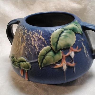 Roseville Fuchsia Blue 1938 Vintage Art Pottery Handled Ceramic Bowl Vase 346-4