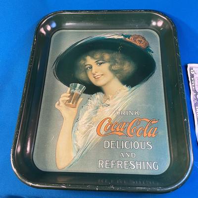VINTAGE ORIGINAL COCA-COLA TRAY 