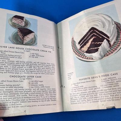 VINTAGE 1931 CHOCOLATE RECIPES BOOK 