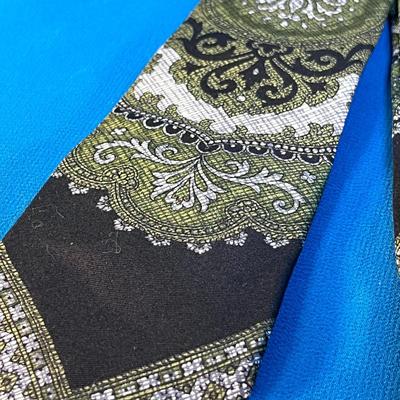 VINTAGE SILK MENâ€™S NECK TIE FABRIC FROM ITALY