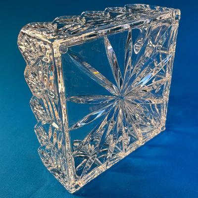BEAUTIFUL UNUSUAL SQUARE LEADED CRYSTAL DISH 