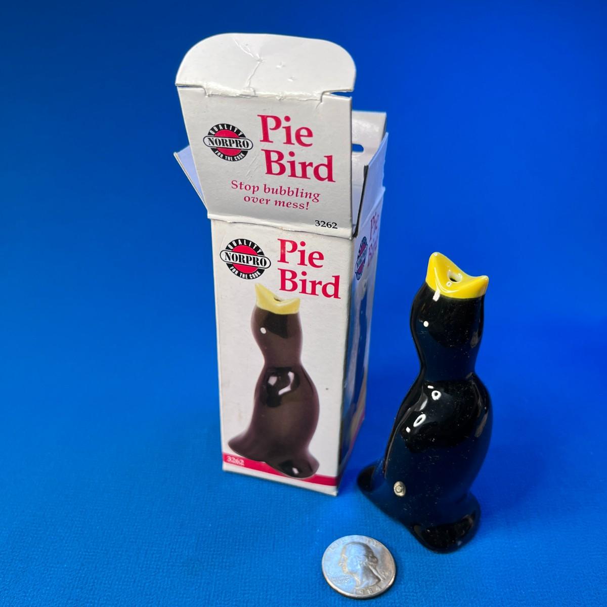 NEW IN BOX CERAMIC PIE BIRD