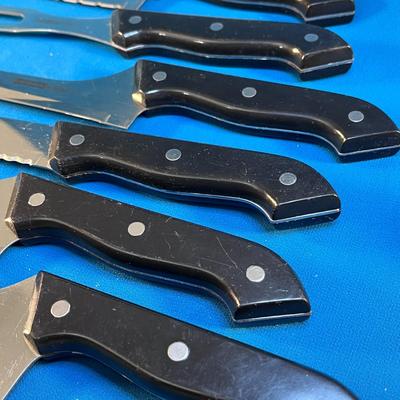 6 PC. â€œKITCHEN CHEFâ€ KNIFE SET RIVETED HANDLES