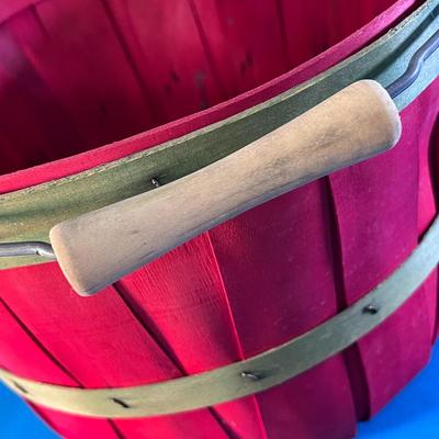 VINTAGE ORCHARD BASKET Â½ BUSHEL WOOD HANDLE