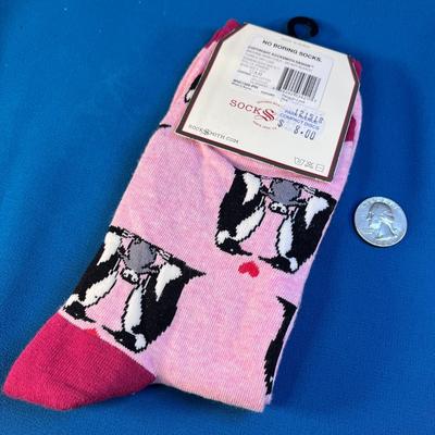 PENGUIN FAMILY LOVE WOMENâ€™S SOCKS