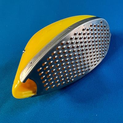 â€œBOSTON WAREHOUSEâ€ MOUSE CHEESE GRATER