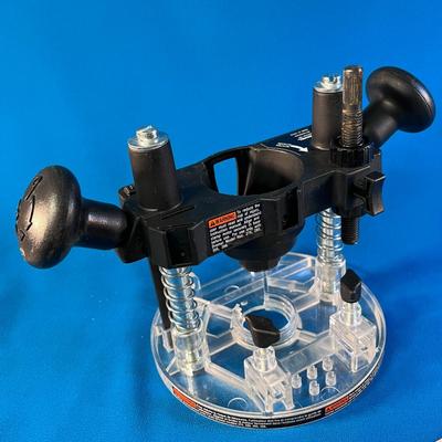 DREMEL-INTO-ROUTER ADAPTER & GUIDE ACCESSORIES