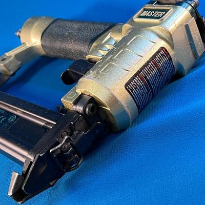 MASTER ELITE PNEUMATIC NAIL GUN FOR 18 GAUGE NAILS