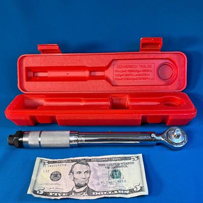 TORQUE WRENCH NEW IN CASE 3/8â€ SQUARE DRIVE