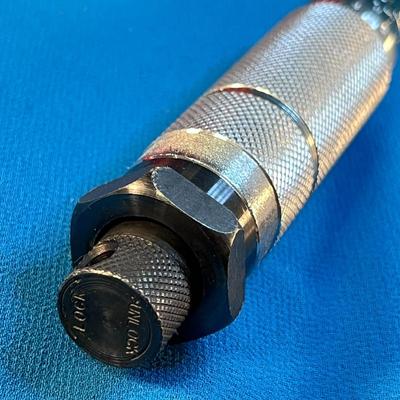 TORQUE WRENCH NEW IN CASE 3/8â€ SQUARE DRIVE