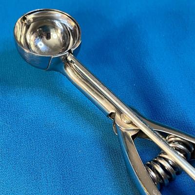 PAMPERED CHEF INOX STAINLESS MELON BALLER TOOL