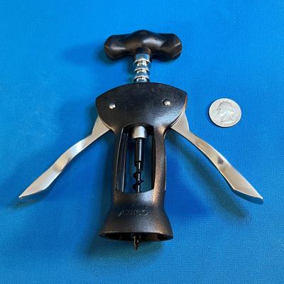 STURDY â€œCUTCOâ€ CORKSCREW