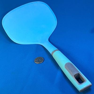 OVERSIZED WIDE SILICONE SPATULA