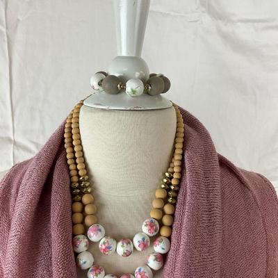 093 Pink Rose Colored Shawl with Rose Beaded Necklace and Earrings with Gray Sunhat