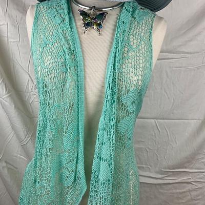 095 Mint Green Shawl with Blue Sunhat and Abalone Silver tone Butterfly Necklace and Earring Set