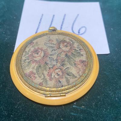 Vintage Bakelite Compact