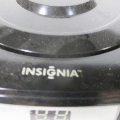 Insignia Compact Disc Player With AM/FM Radio