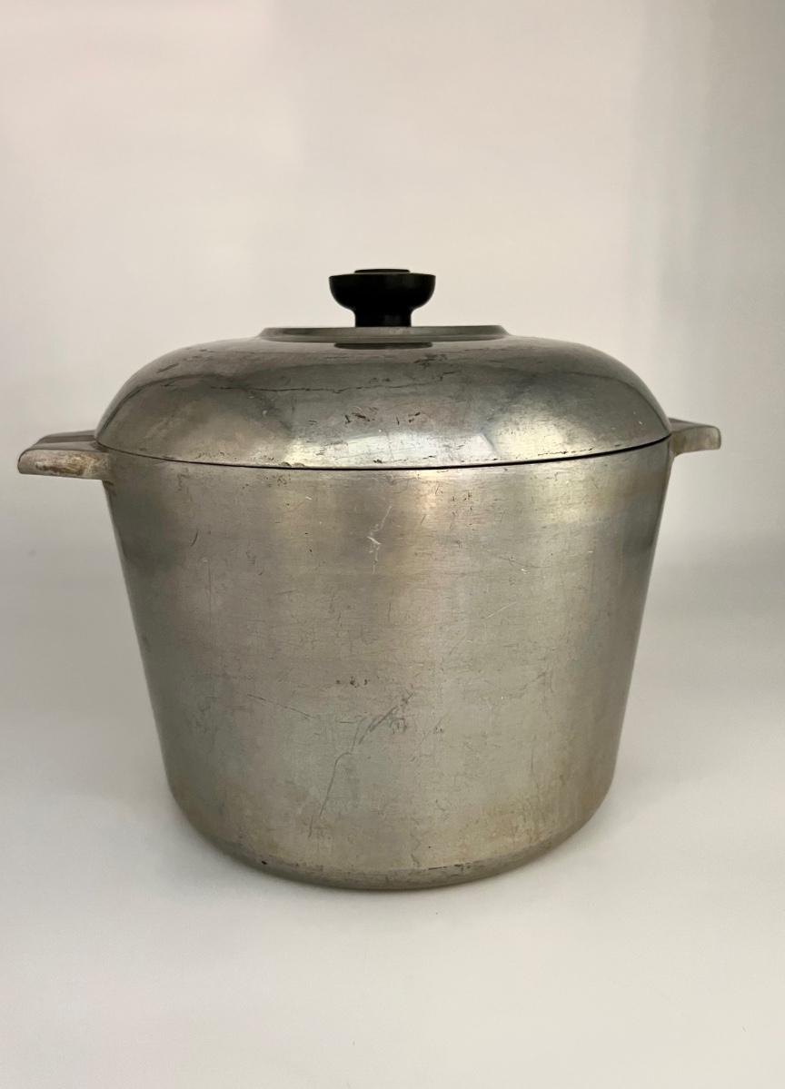 Vintage Wagner Ware Sidney Magnalite Stock Pot Dutch Oven