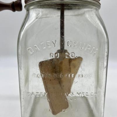 No. 20 DAZEY Churn Glass Butter Churn with Wood Paddle