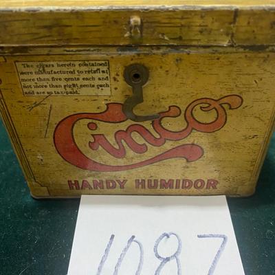 Vintage Cinco Handy Humidor W/Vintage Buttons