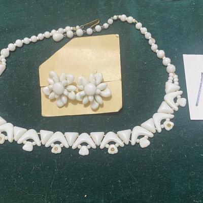 Vintage White Necklace W/Clip Earrings