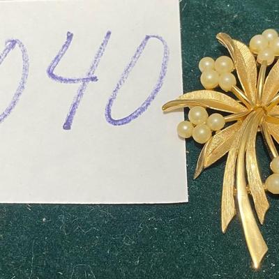Vintage Flower Brooch
