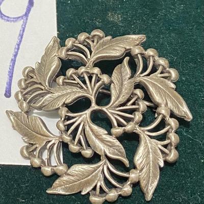 Circle Leaf and Berry Brooch
