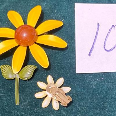 Daisy Brooch and Clip On Earrings