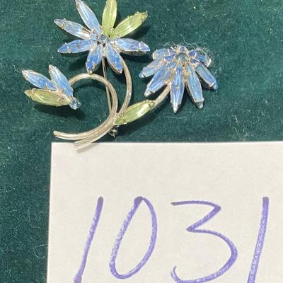 Vintage Floral Brooch