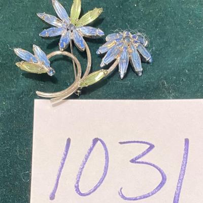 Vintage Floral Brooch
